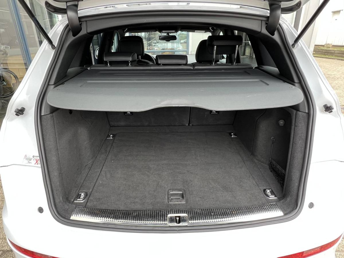 Audi Q5 Audi Q5 2.0 TFSI quattro Adrenalin Sport 21″ / navi / sporstoelen / Parelmoergrijs