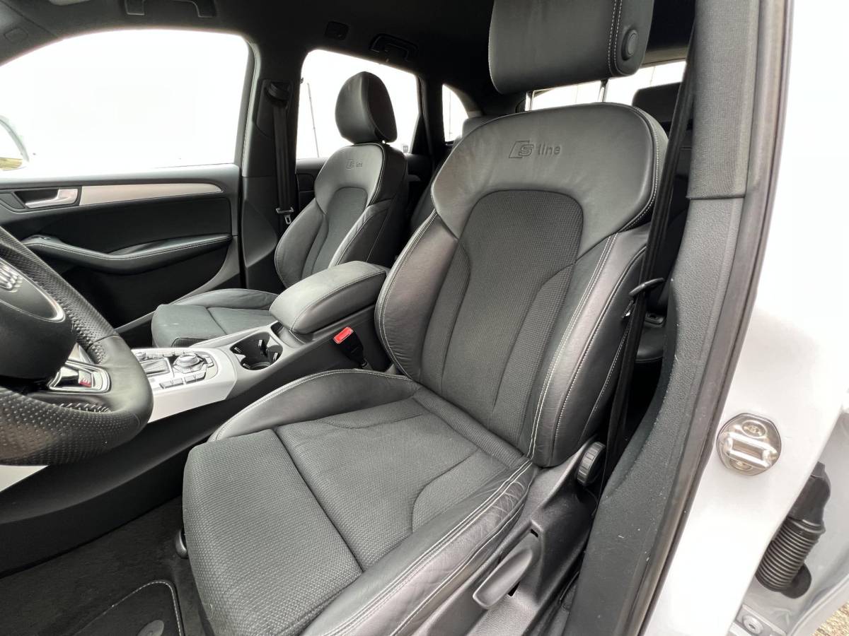 Audi Q5 Audi Q5 2.0 TFSI quattro Adrenalin Sport 21″ / navi / sporstoelen / Parelmoergrijs