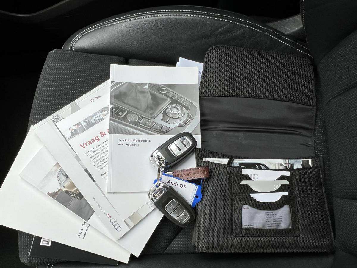Audi Q5 Audi Q5 2.0 TFSI quattro Adrenalin Sport 21″ / navi / sporstoelen / Parelmoergrijs