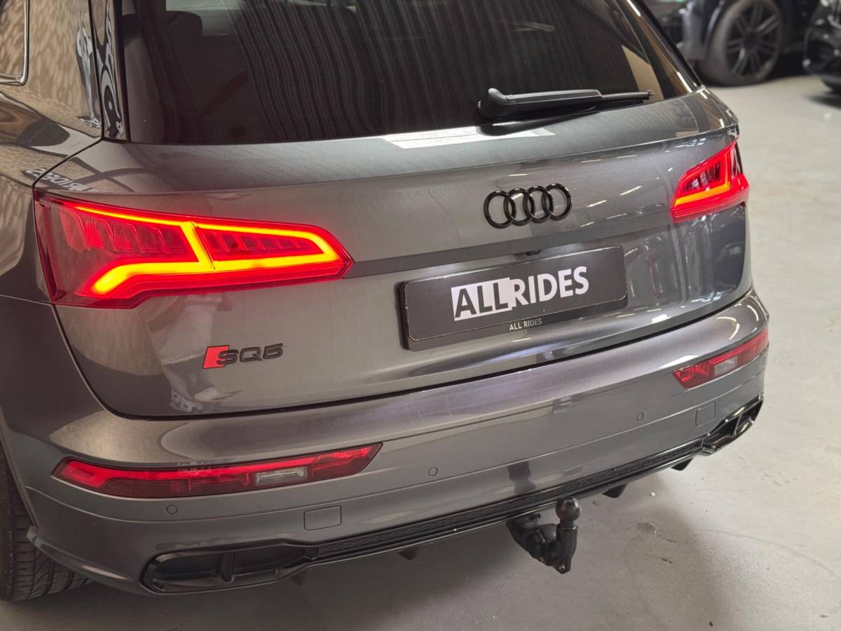 Audi SQ5 Audi SQ5 3.0 TFSI quattro | luchtvering | Pano | trekhaak | B&O | Keyless