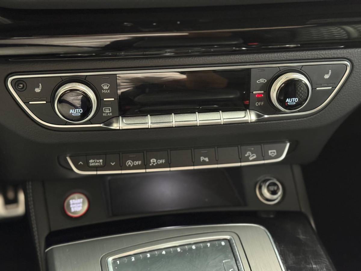 Audi SQ5 Audi SQ5 3.0 TFSI quattro | luchtvering | Pano | trekhaak | B&O | Keyless