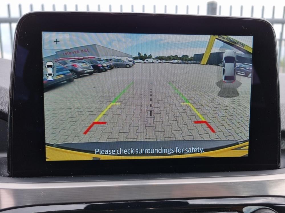 Ford Kuga Ford Kuga 2.5 PHEV Titanium 225pk | Adaptive cruise control | Winter Pack | Dodehoeksensoren | Camera | 1.500kg Trekgewicht
