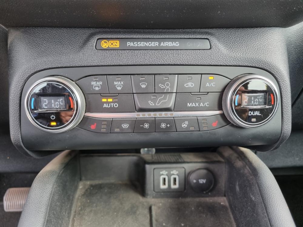 Ford Kuga Ford Kuga 2.5 PHEV Titanium 225pk | Adaptive cruise control | Winter Pack | Dodehoeksensoren | Camera | 1.500kg Trekgewicht