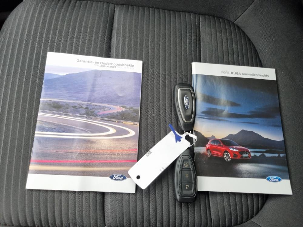 Ford Kuga Ford Kuga 2.5 PHEV Titanium 225pk | Adaptive cruise control | Winter Pack | Dodehoeksensoren | Camera | 1.500kg Trekgewicht