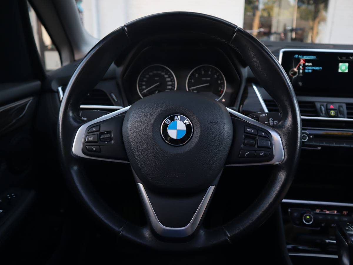 BMW 2 Serie BMW 2-serie Active Tourer 225xe M Sport / Leder / Pano / Cruise