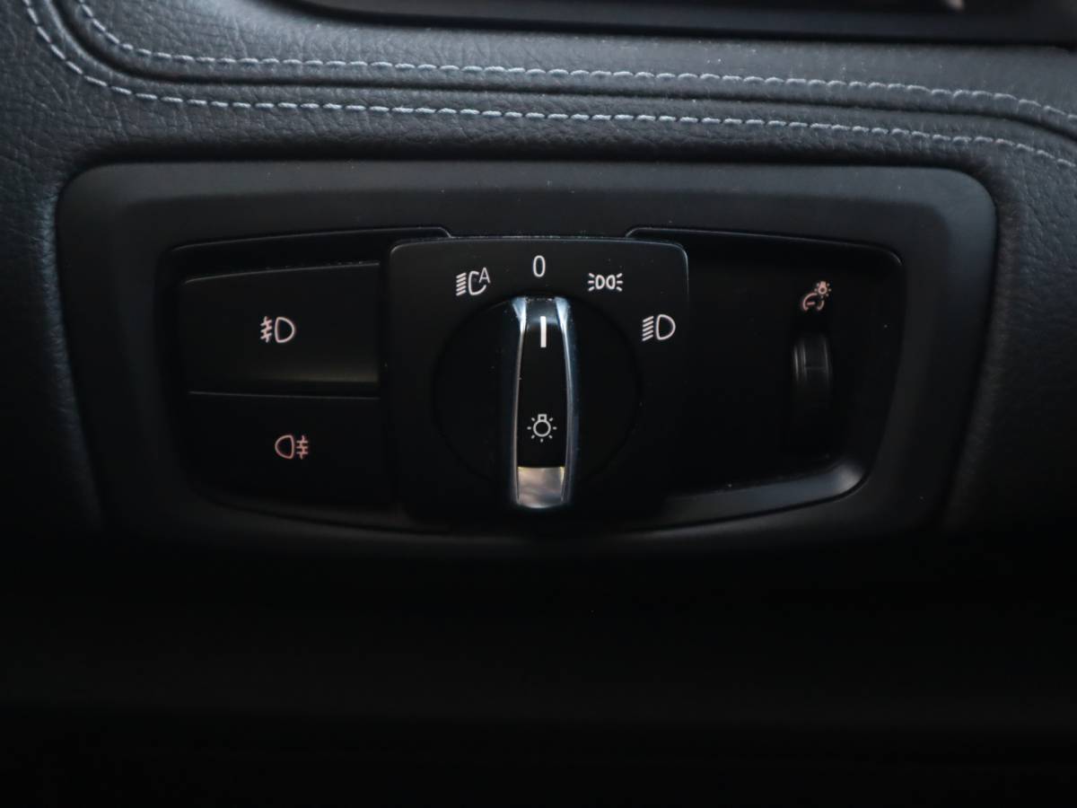 BMW 2 Serie BMW 2-serie Active Tourer 225xe M Sport / Leder / Pano / Cruise