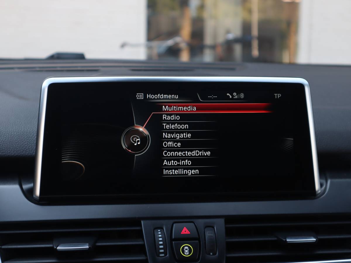 BMW 2 Serie BMW 2-serie Active Tourer 225xe M Sport / Leder / Pano / Cruise