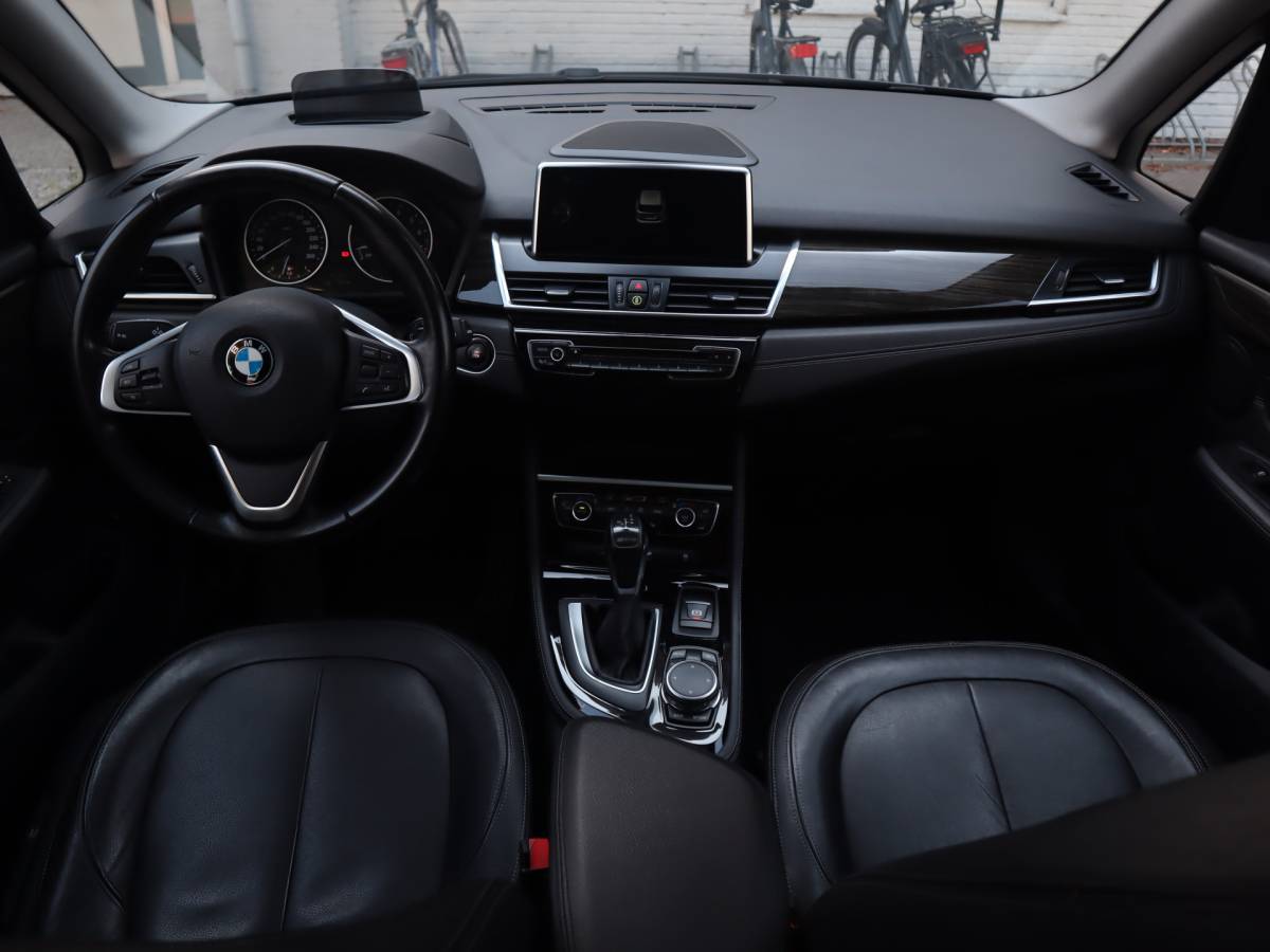 BMW 2 Serie BMW 2-serie Active Tourer 225xe M Sport / Leder / Pano / Cruise