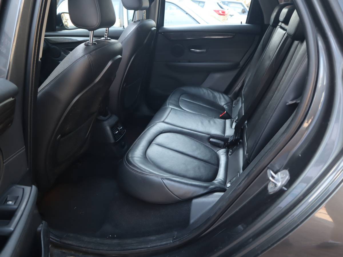BMW 2 Serie BMW 2-serie Active Tourer 225xe M Sport / Leder / Pano / Cruise