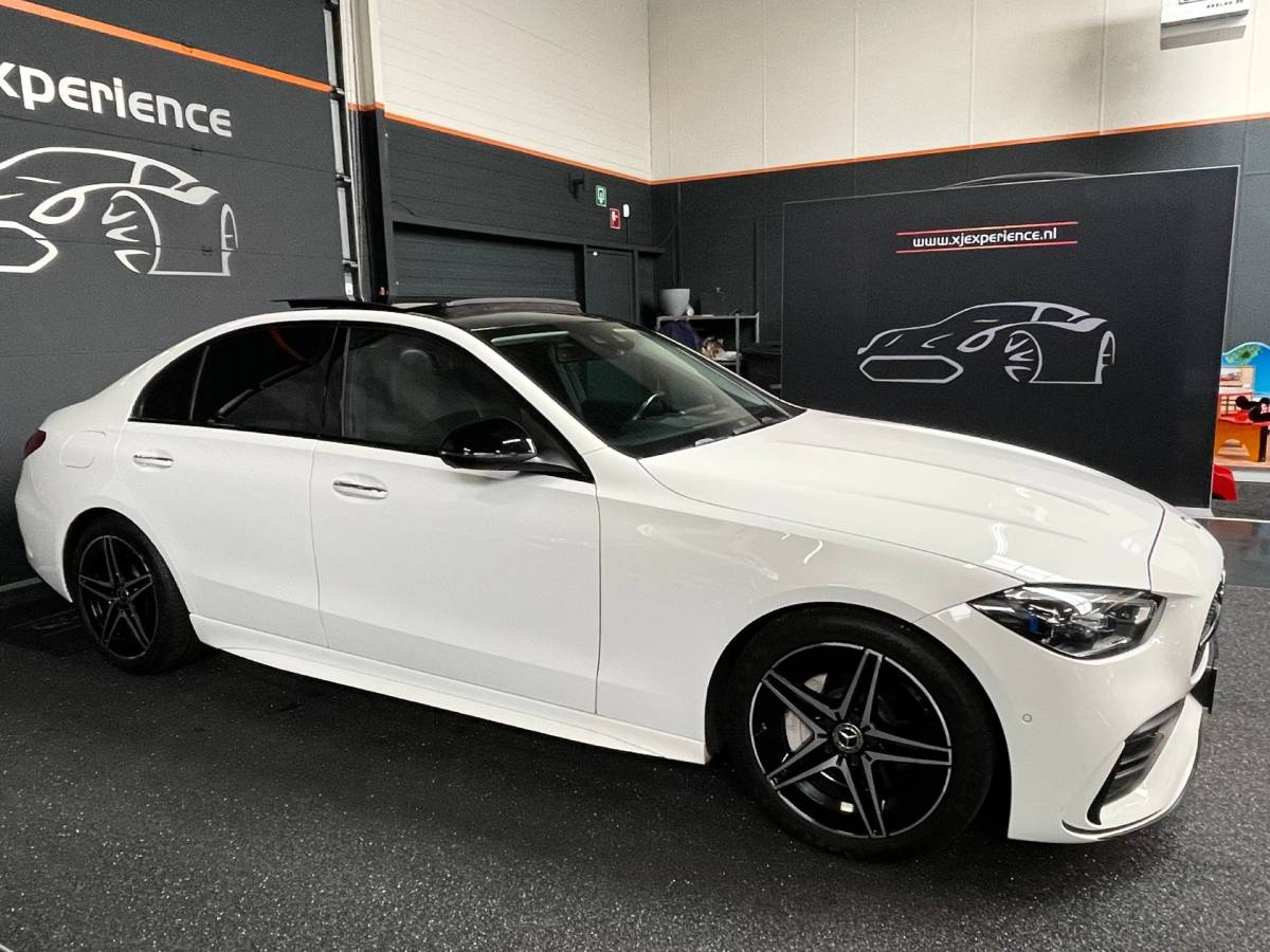 Mercedes-Benz C-Klasse Mercedes-Benz C-klasse 200 4MATIC AMG 218 PK PANODAK HUD