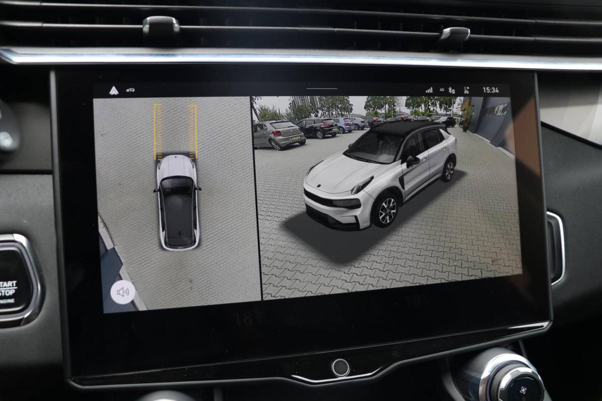Lynk & Co 01 Lynk & Co 01 1.5 Plugin AdaptiveCruise 360View MemoryZetels Panodak AppleCarplay Blindspot PrivacyGlass 106000KM BJ2021