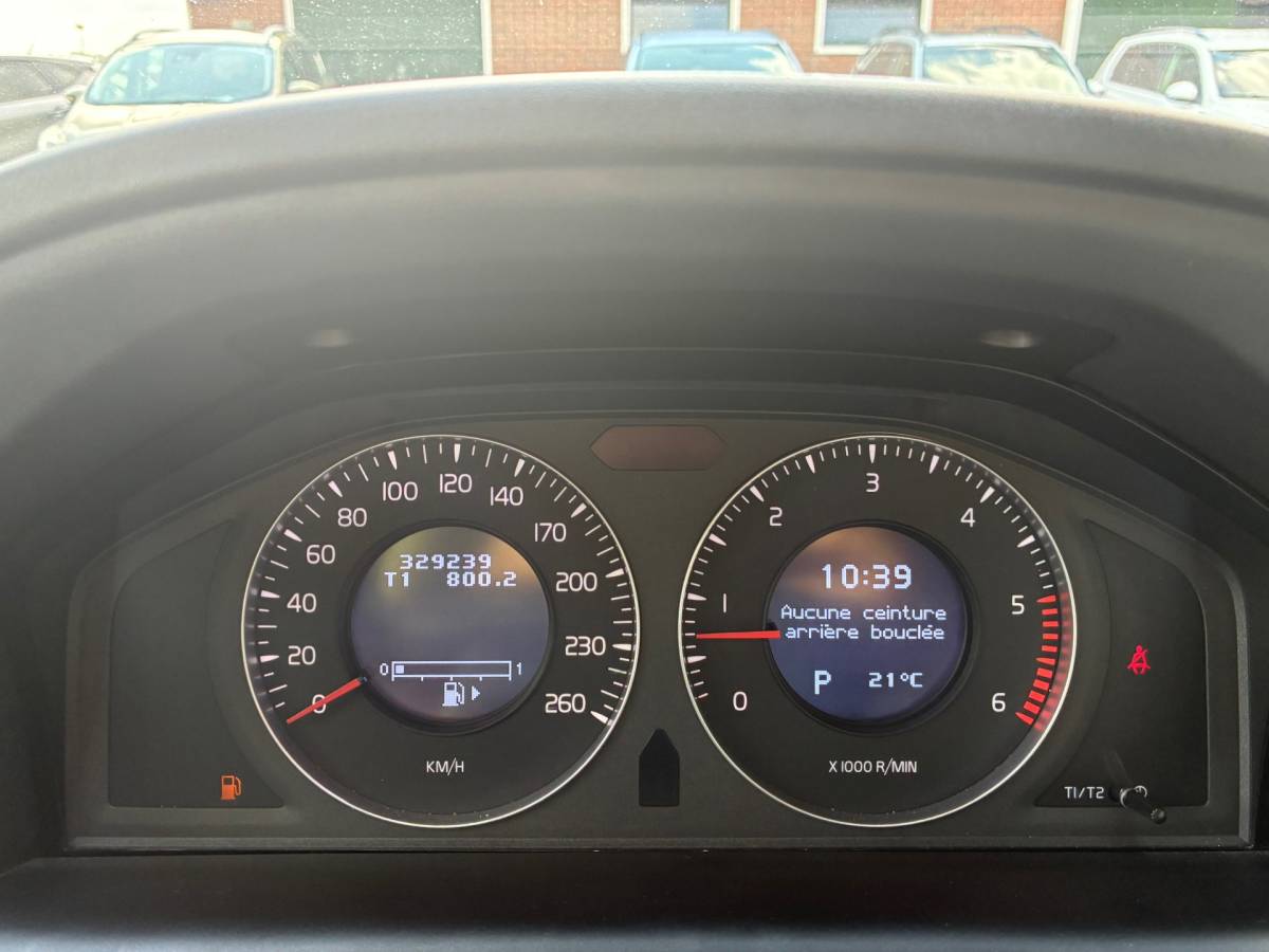 Volvo XC60 Volvo XC60 2.4D AWD Kinetic | Automaat + Cruise + Clima nu € 5.975,-!!!