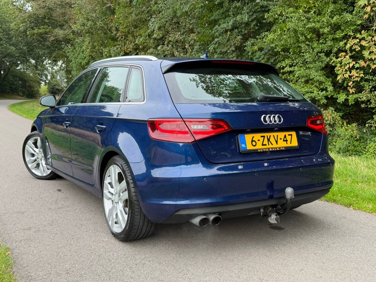 Audi A3 Audi A3 Sportback 1.4 TFSI CoD Ambition Pro Line S | Cruise + Clima + Navi Nu € 8.975,-!!!