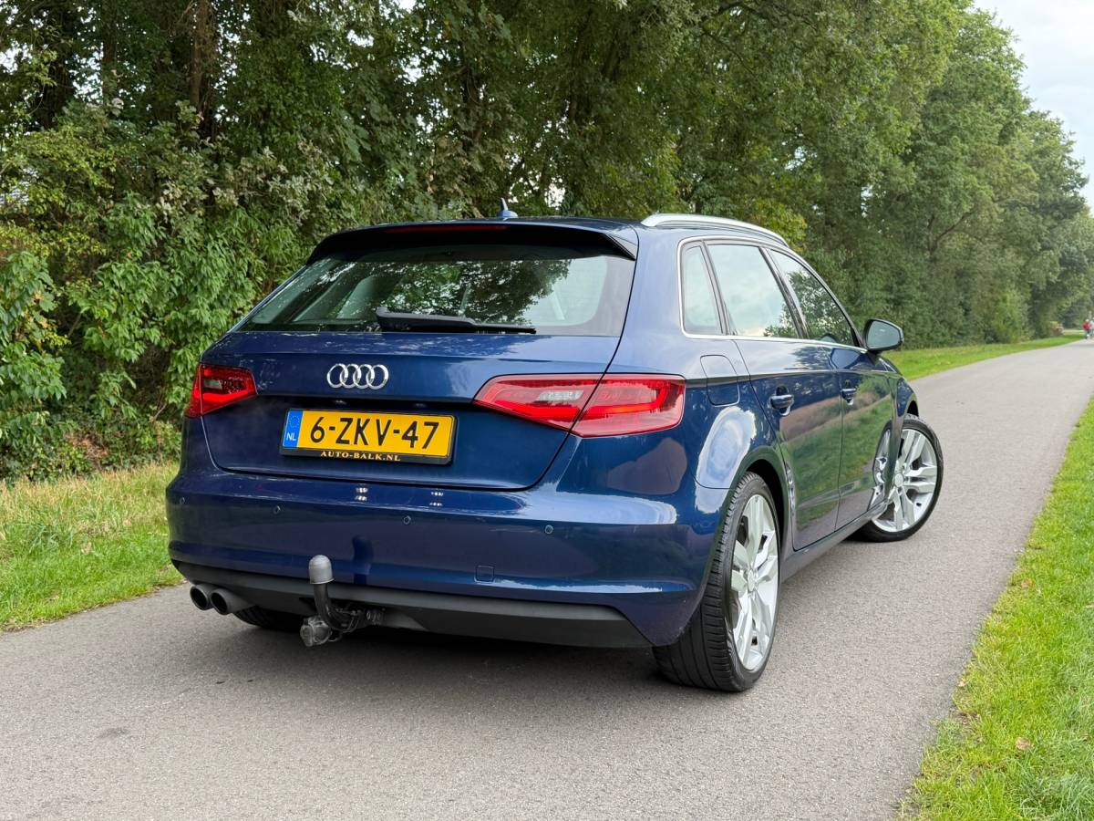 Audi A3 Audi A3 Sportback 1.4 TFSI CoD Ambition Pro Line S | Cruise + Clima + Navi Nu € 8.975,-!!!