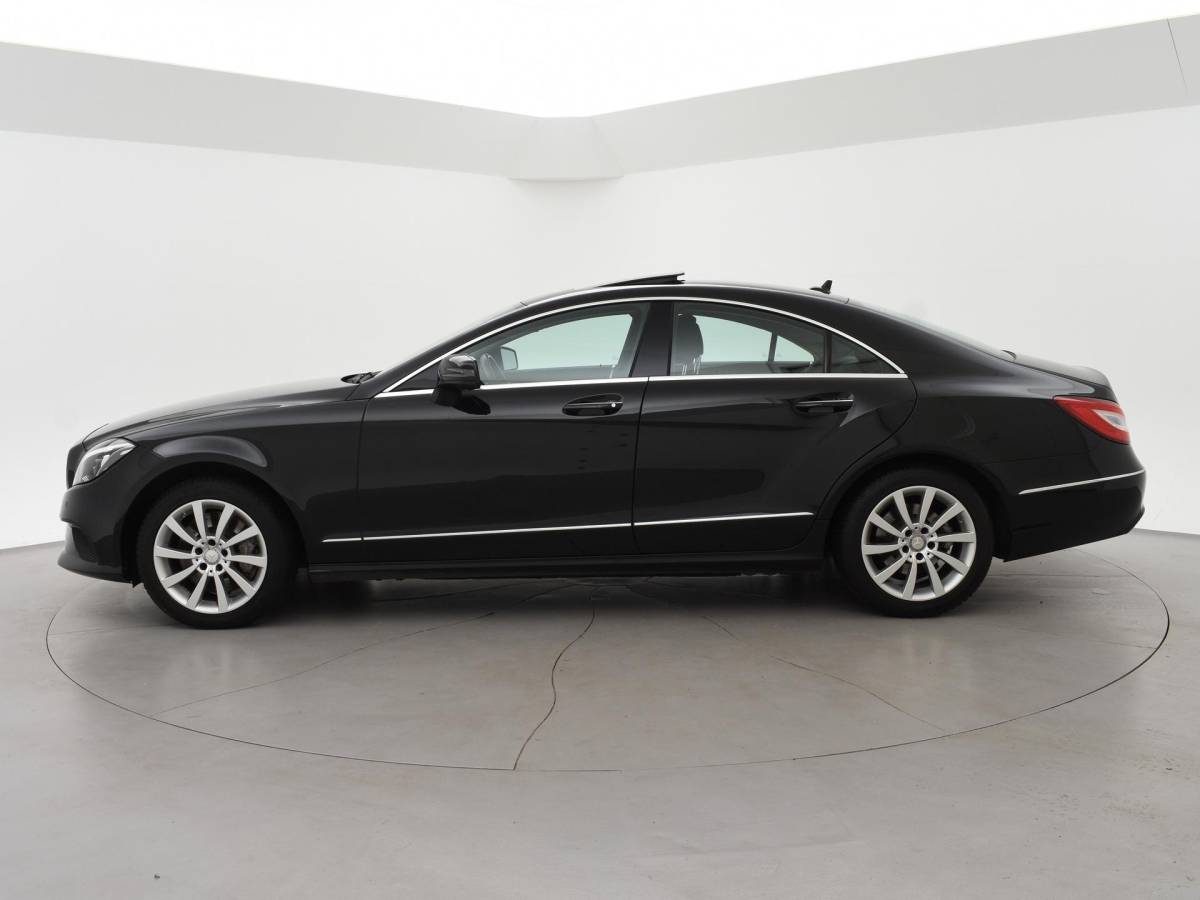 Mercedes-Benz CLS Mercedes-Benz CLS-klasse 400 4MATIC 333 PK SEDAN + 360 CAMERA | LUCHTVERING | SCHUIFDAK | MASSAGE | RIJDYNAMISCHE STOELEN | DISTRONIC
