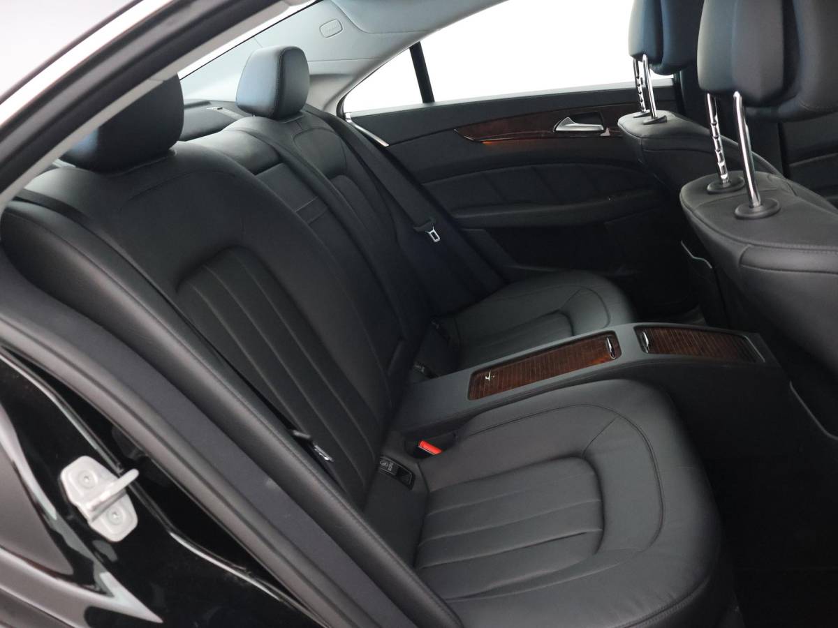 Mercedes-Benz CLS Mercedes-Benz CLS-klasse 400 4MATIC 333 PK SEDAN + 360 CAMERA | LUCHTVERING | SCHUIFDAK | MASSAGE | RIJDYNAMISCHE STOELEN | DISTRONIC