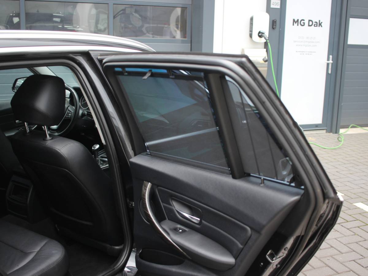 BMW 3 Serie BMW 3-serie Touring 320i Nieuwe Koppeling, Facelift, NAP, LEDER, CRUISE, RIJDT SUPER