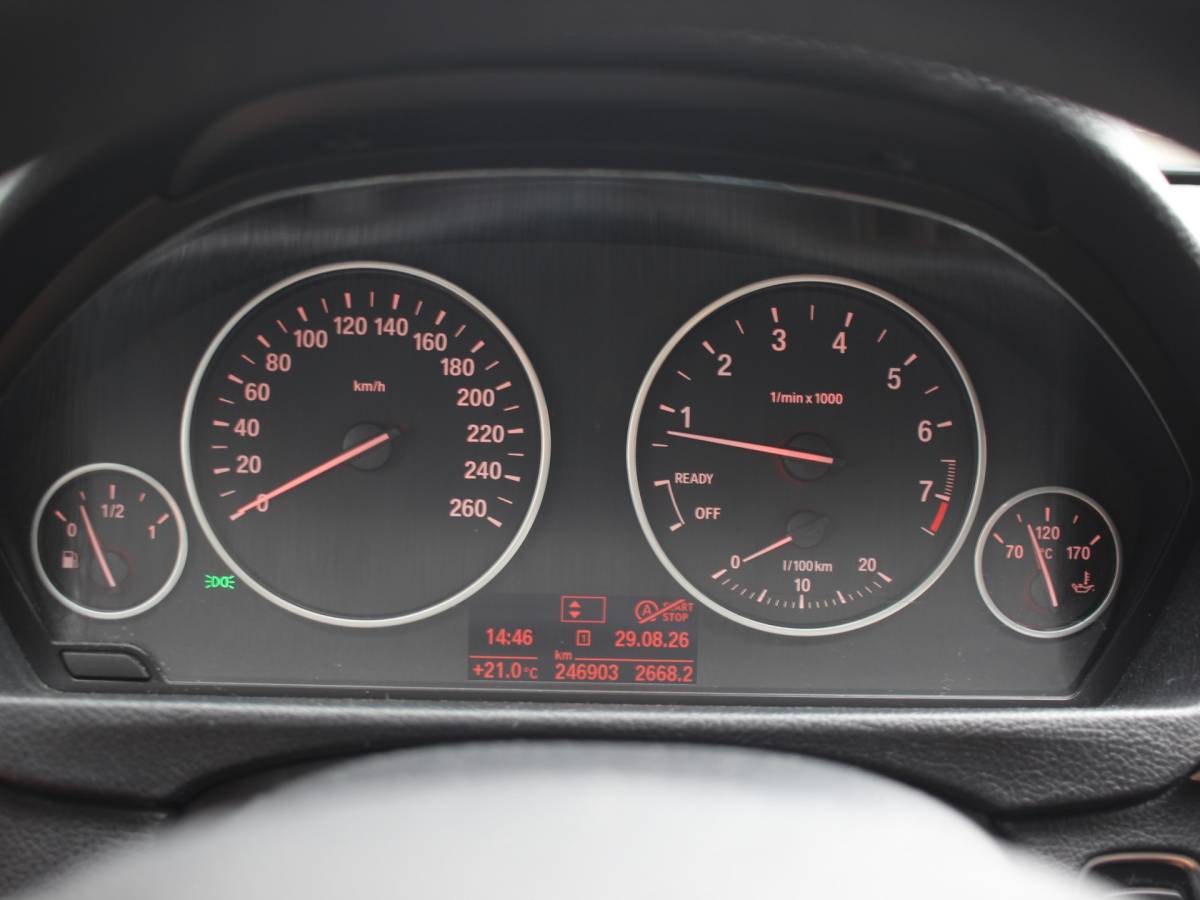 BMW 3 Serie BMW 3-serie Touring 320i Nieuwe Koppeling, Facelift, NAP, LEDER, CRUISE, RIJDT SUPER