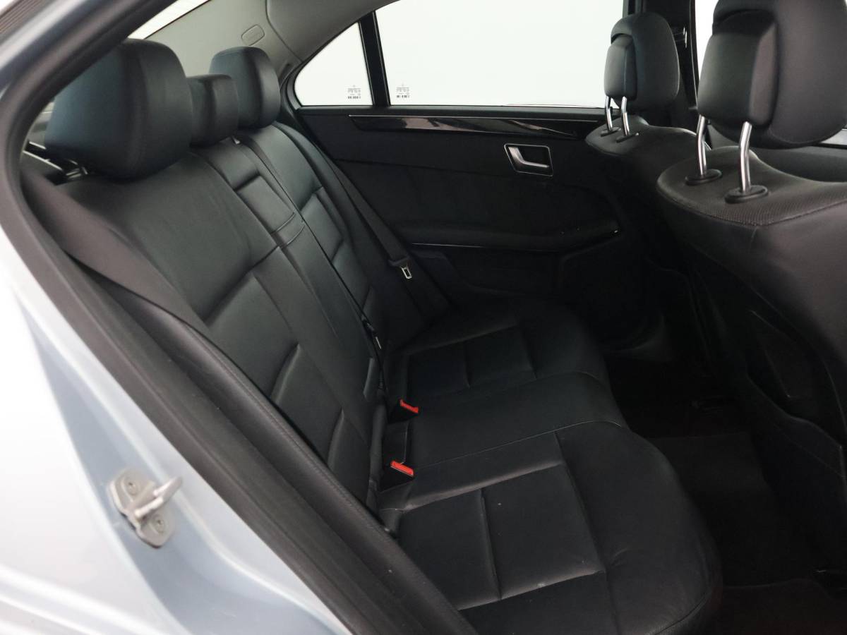 Mercedes-Benz E-Klasse Mercedes-Benz E-klasse 350 CDI V6 265 PK + STOELVENTILATIE | DISTRONIC | SCHUIFDAK | LEDER | STOELVERWARMING