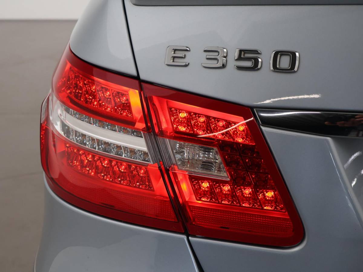 Mercedes-Benz E-Klasse Mercedes-Benz E-klasse 350 CDI V6 265 PK + STOELVENTILATIE | DISTRONIC | SCHUIFDAK | LEDER | STOELVERWARMING