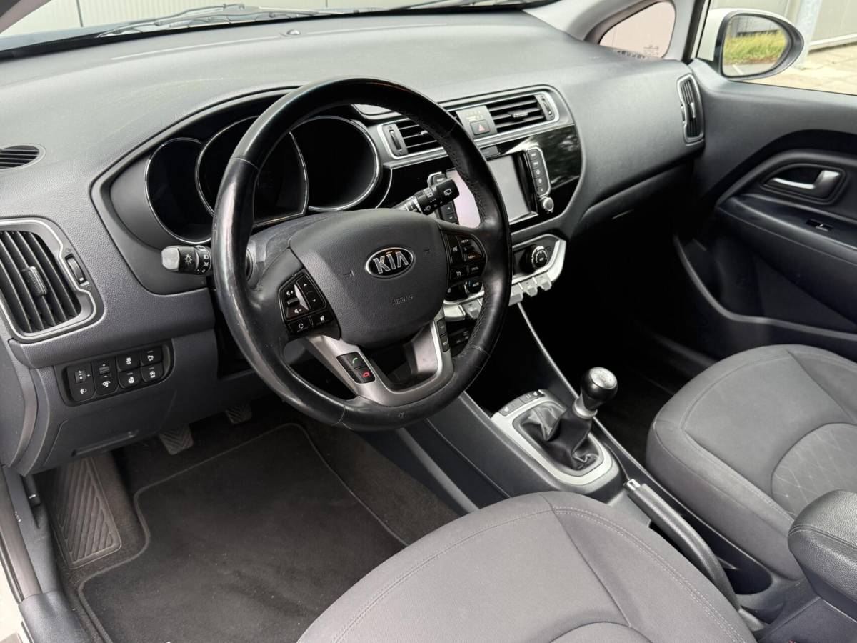 Kia Rio Kia Rio 1.2 CVVT DynamicLine | Navi | Camera | Stoelverwarming | NW APK
