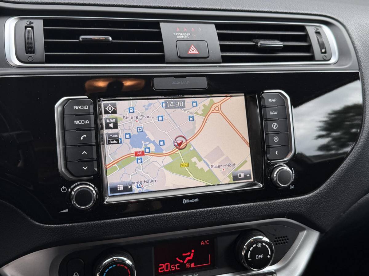 Kia Rio Kia Rio 1.2 CVVT DynamicLine | Navi | Camera | Stoelverwarming | NW APK