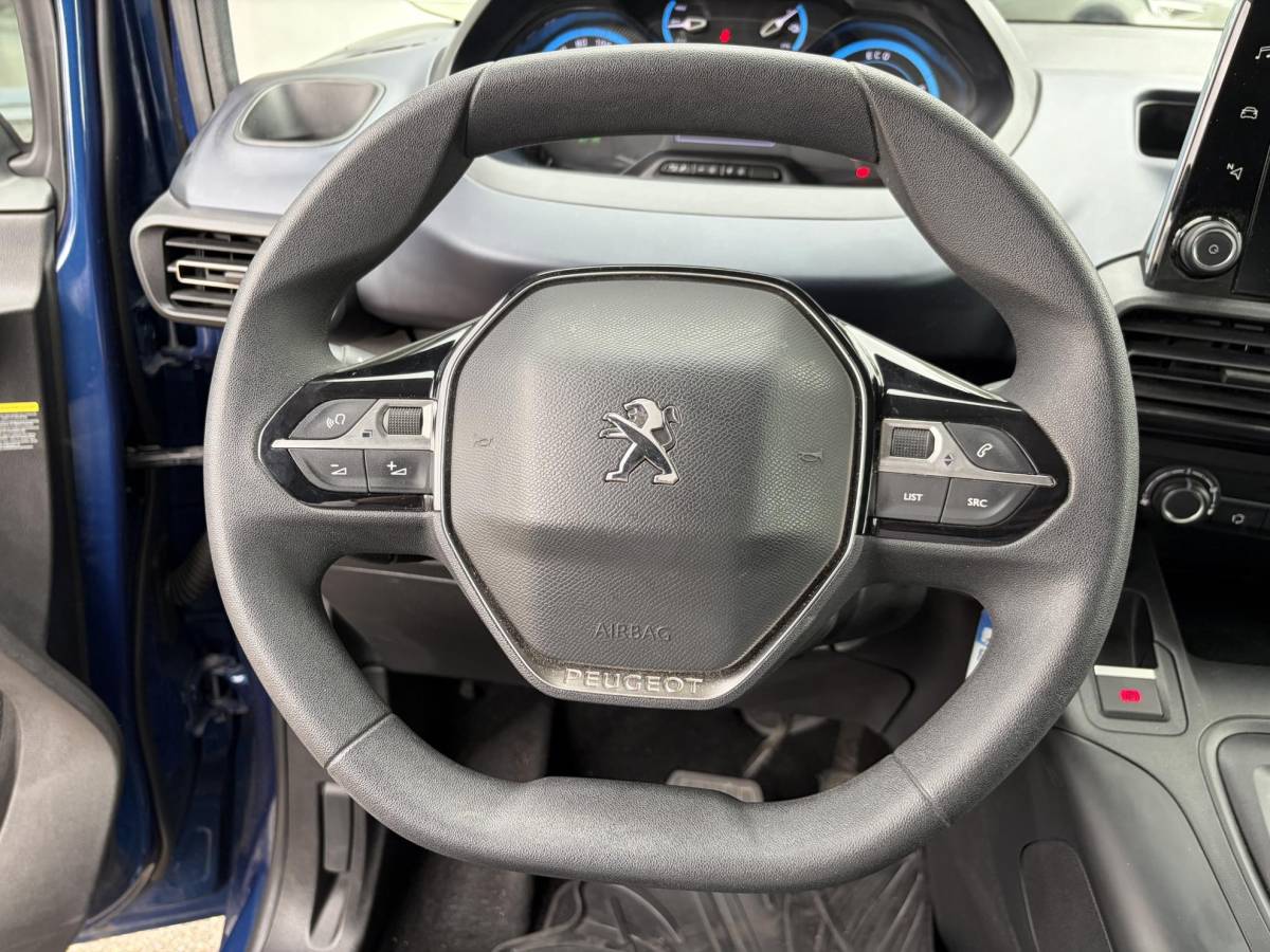 Peugeot e-Rifter Peugeot e-Rifter EV Allure Pack 50 kWh SOH 100%!| APPLE CARPLAY + ANDROID AUTO| STANDKACHEL|  DUBBELE SCHUIFDEUREN| RIJKLAARPRIJS INCL. 12 MND BOVAG GARANTIE