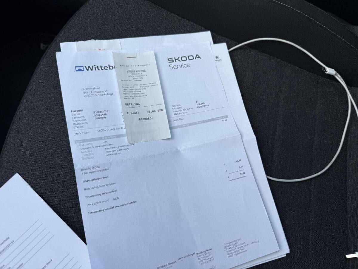 Škoda Octavia Skoda Octavia Combi 1.0 TSI Greentech Style Business | Automaat | Carplay | Trekhaak