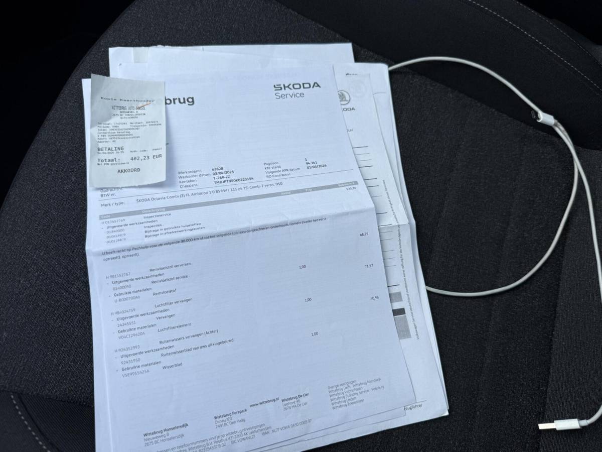 Škoda Octavia Skoda Octavia Combi 1.0 TSI Greentech Style Business | Automaat | Carplay | Trekhaak