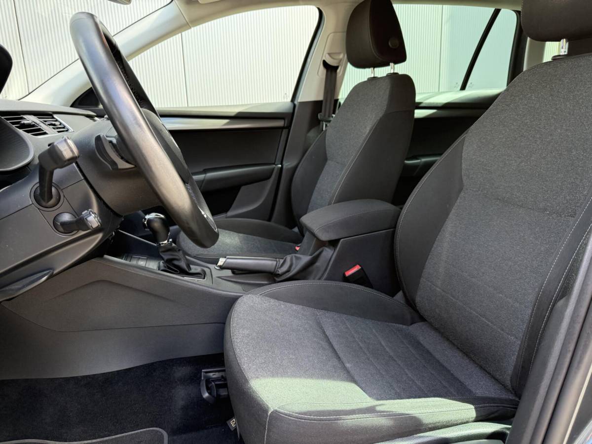 Škoda Octavia Skoda Octavia Combi 1.0 TSI Greentech Style Business | Automaat | Carplay | Trekhaak