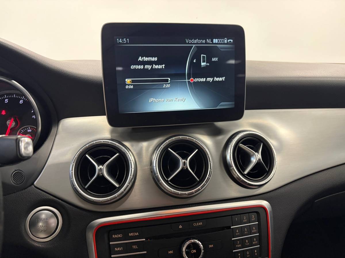 Mercedes-Benz CLA Mercedes-Benz CLA-klasse 180 Business Solution AMG*NAP*Automaat*Stoelverwarming*Navi*Cruise-Control*