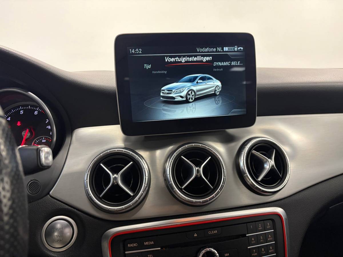 Mercedes-Benz CLA Mercedes-Benz CLA-klasse 180 Business Solution AMG*NAP*Automaat*Stoelverwarming*Navi*Cruise-Control*