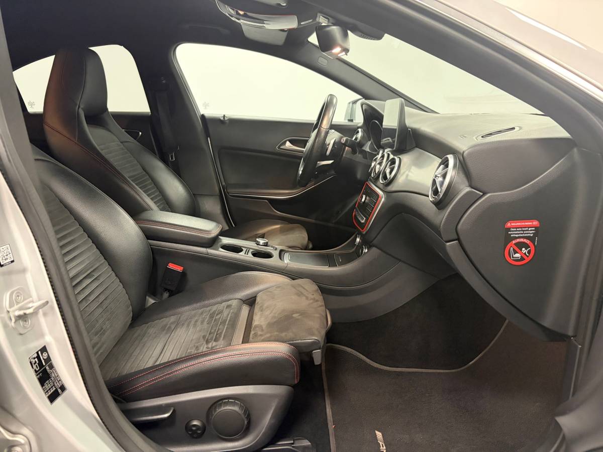 Mercedes-Benz CLA Mercedes-Benz CLA-klasse 180 Business Solution AMG*NAP*Automaat*Stoelverwarming*Navi*Cruise-Control*