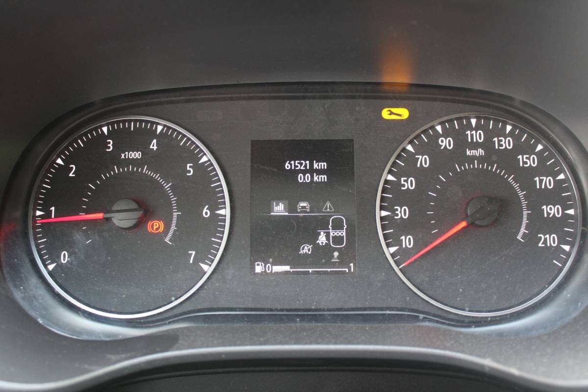 Dacia Jogger Dacia Jogger 1.0 TCe Comfort 7p. Incl. 12 maanden Garantie | Meer foto’s volgen | 1e Eigenaar | Parkeersensoren achter | Cruise controle | Airco | Bluetooth | Apple Carplay/Android Auto | Stuur multifunctioneel | Origineel NL Auto | NAP |