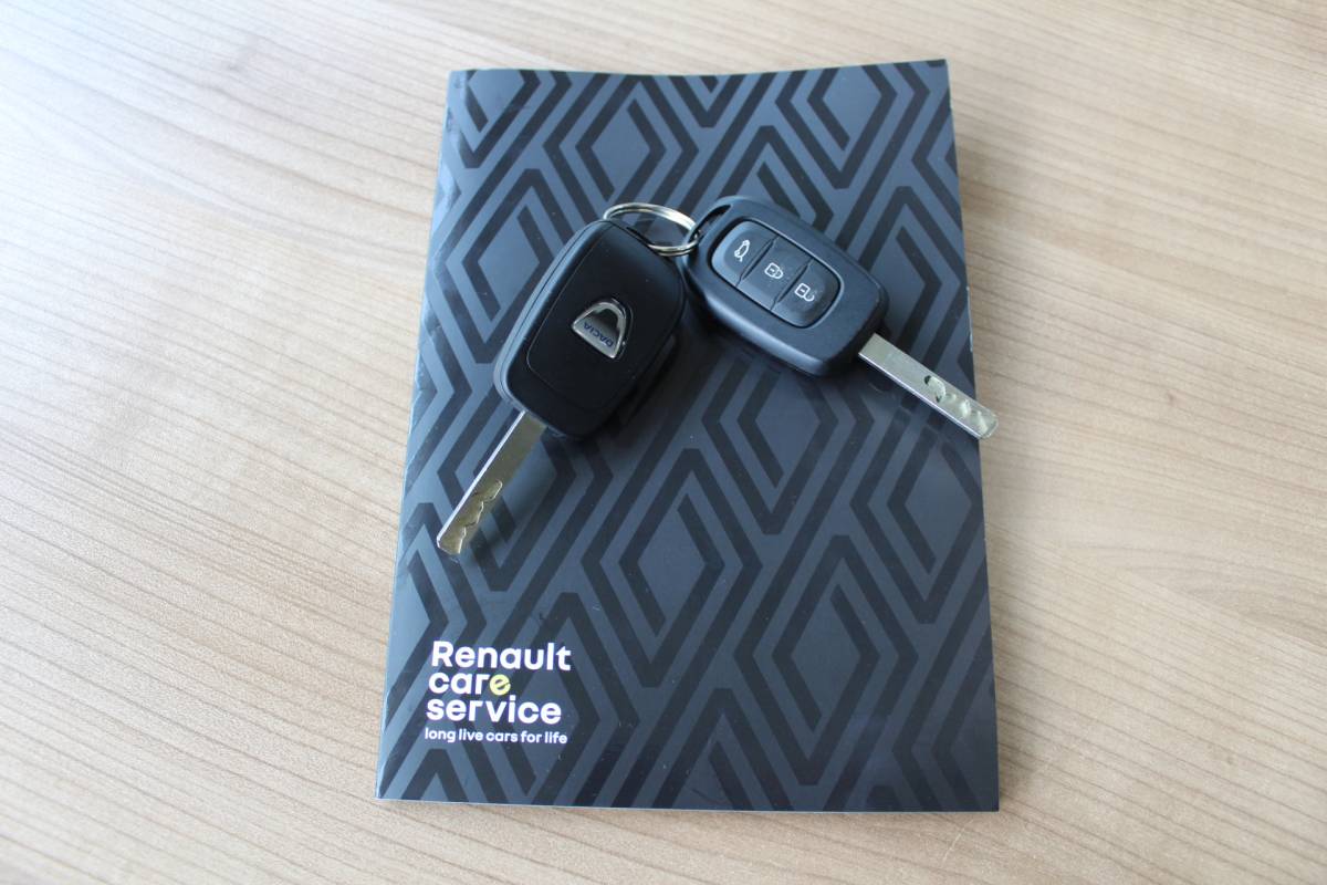 Dacia Jogger Dacia Jogger 1.0 TCe Comfort 7p. Incl. 12 maanden Garantie | Meer foto’s volgen | 1e Eigenaar | Parkeersensoren achter | Cruise controle | Airco | Bluetooth | Apple Carplay/Android Auto | Stuur multifunctioneel | Origineel NL Auto | NAP |