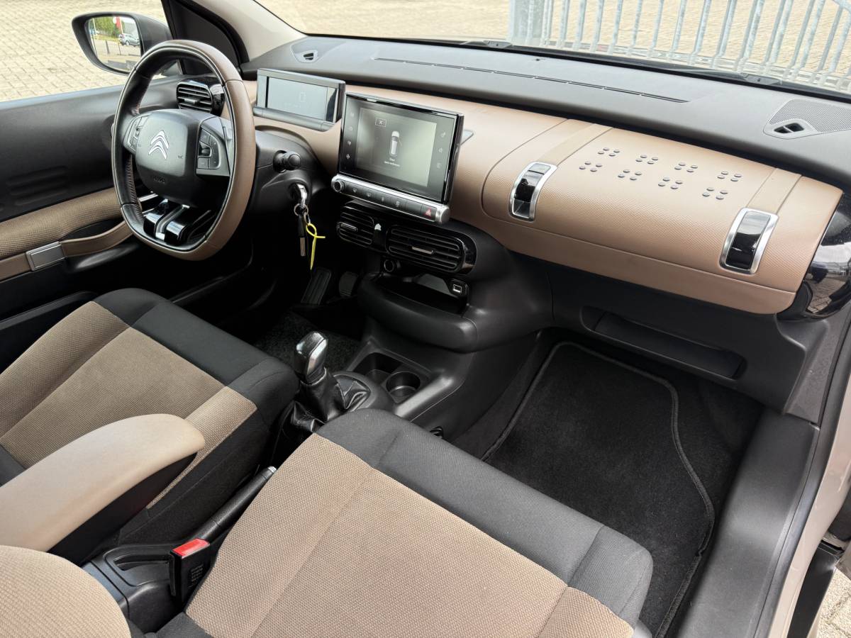 Citroën C4 Cactus Citroën C4 Cactus 1.2 VTi Feel Navigatie, Luxe intr, Climate contr, Cruise contr, etc..