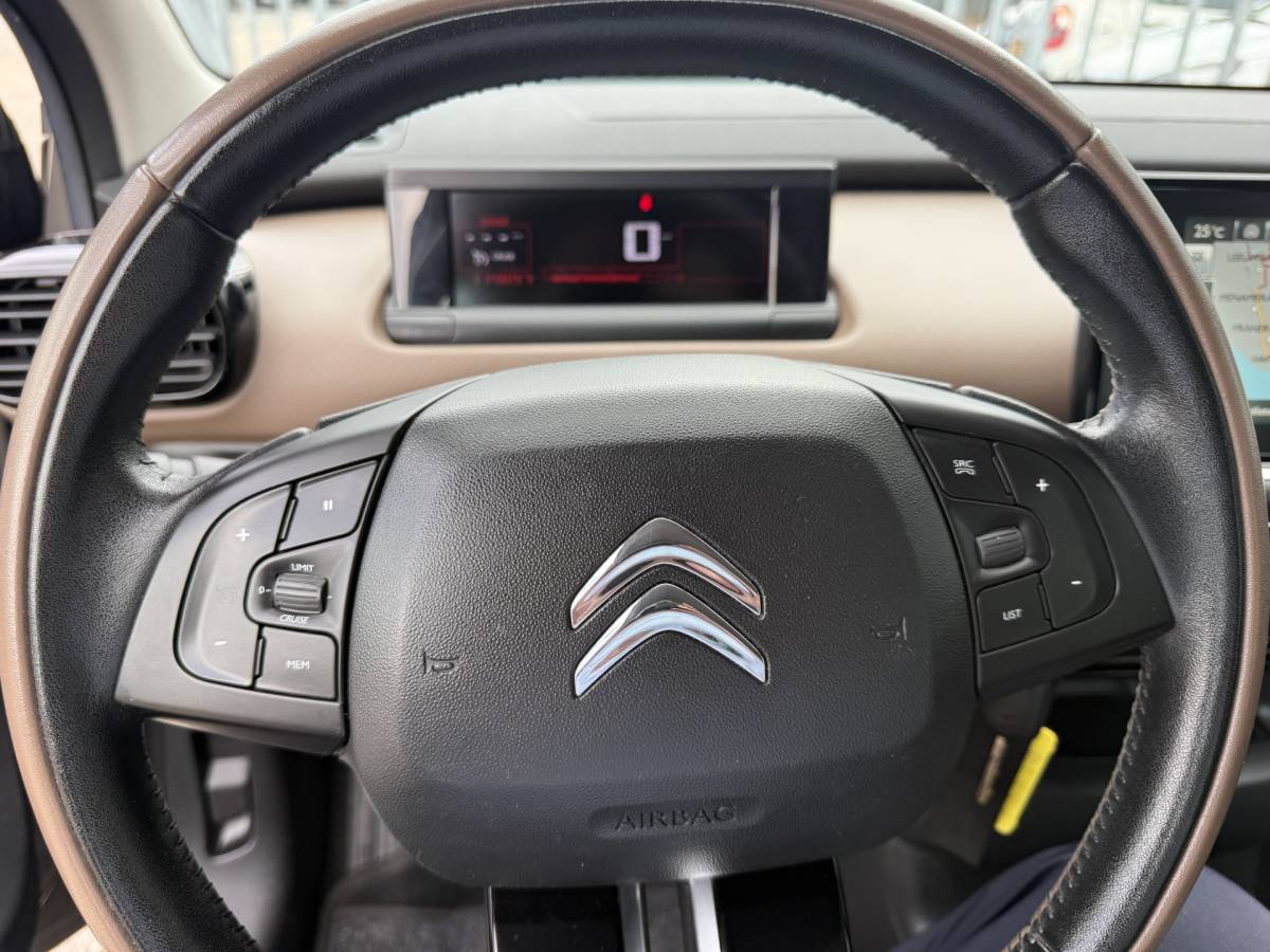 Citroën C4 Cactus Citroën C4 Cactus 1.2 VTi Feel Navigatie, Luxe intr, Climate contr, Cruise contr, etc..