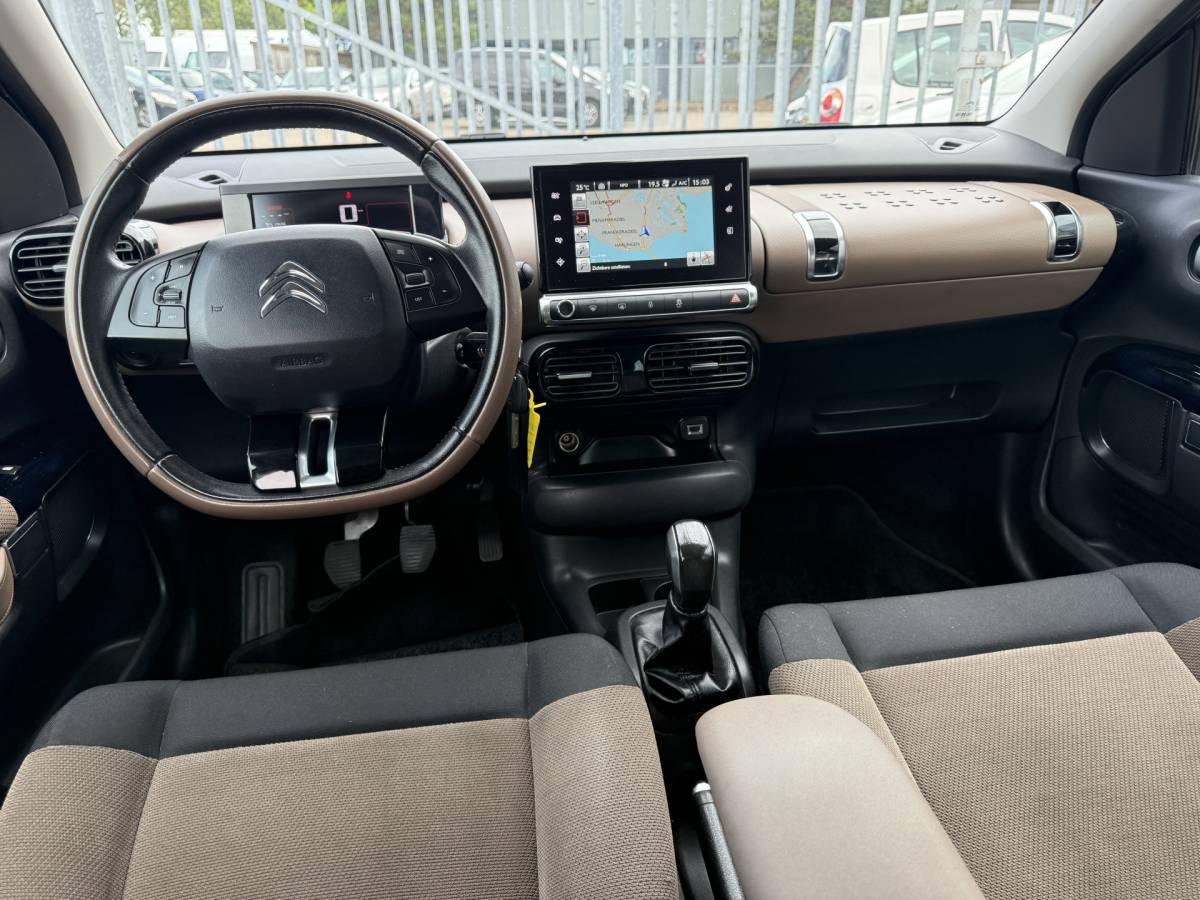Citroën C4 Cactus Citroën C4 Cactus 1.2 VTi Feel Navigatie, Luxe intr, Climate contr, Cruise contr, etc..
