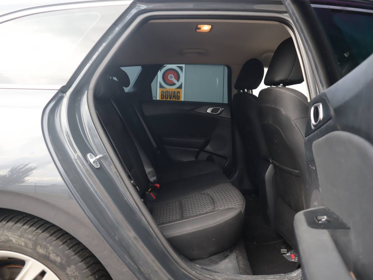 Kia Ceed Sportswagon Kia Ceed Sportswagon 1.0 T-GDi DynamicLine / Trekhaak / Camera / Carplay