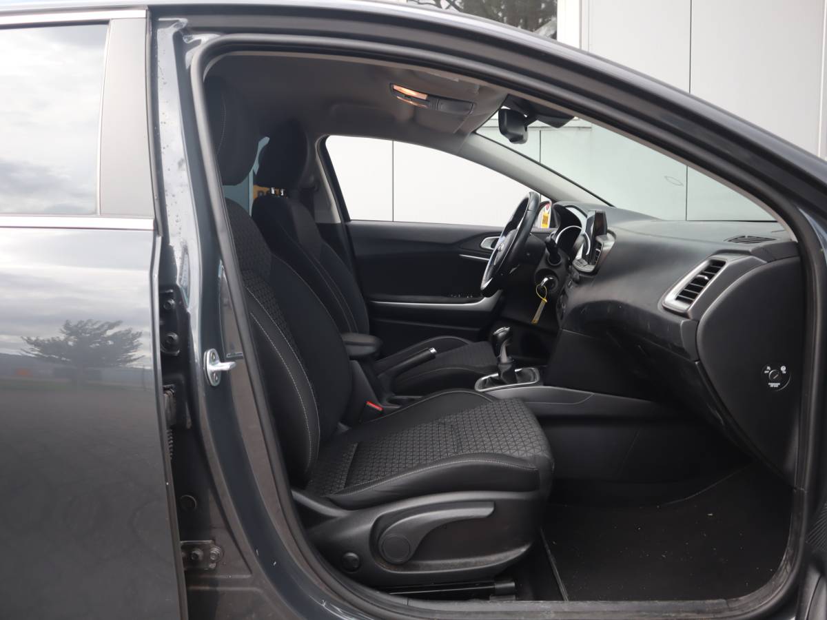 Kia Ceed Sportswagon Kia Ceed Sportswagon 1.0 T-GDi DynamicLine / Trekhaak / Camera / Carplay