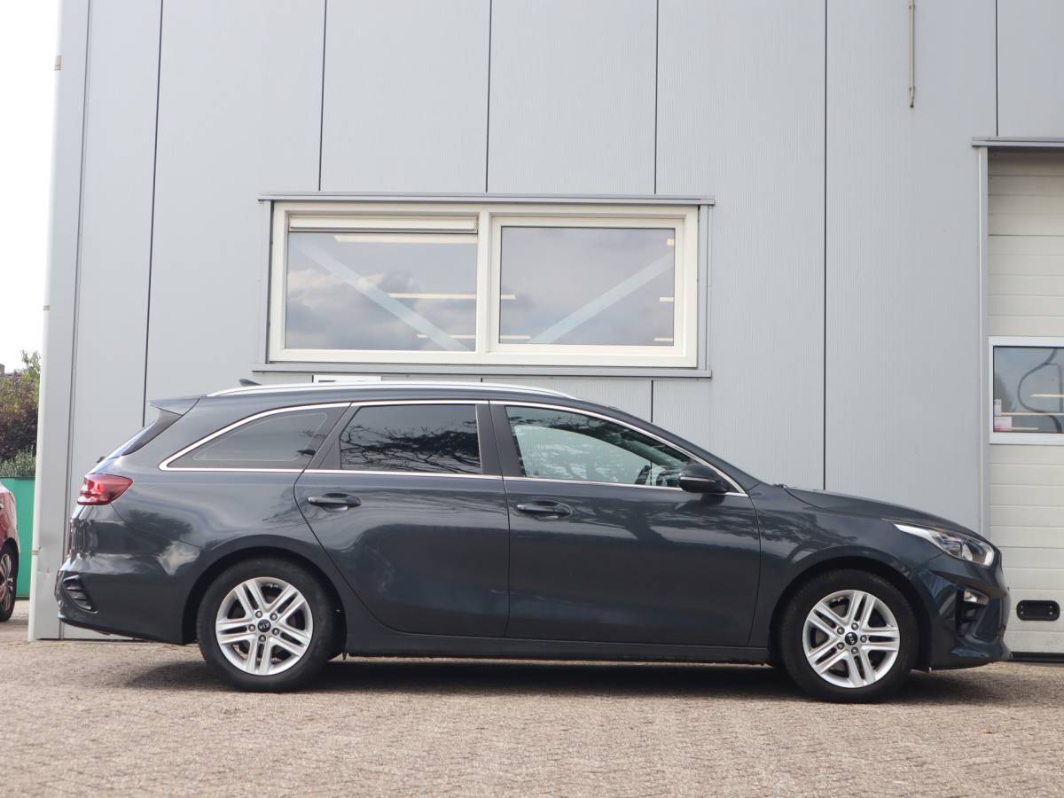 Kia Ceed Sportswagon Kia Ceed Sportswagon 1.0 T-GDi DynamicLine / Trekhaak / Camera / Carplay