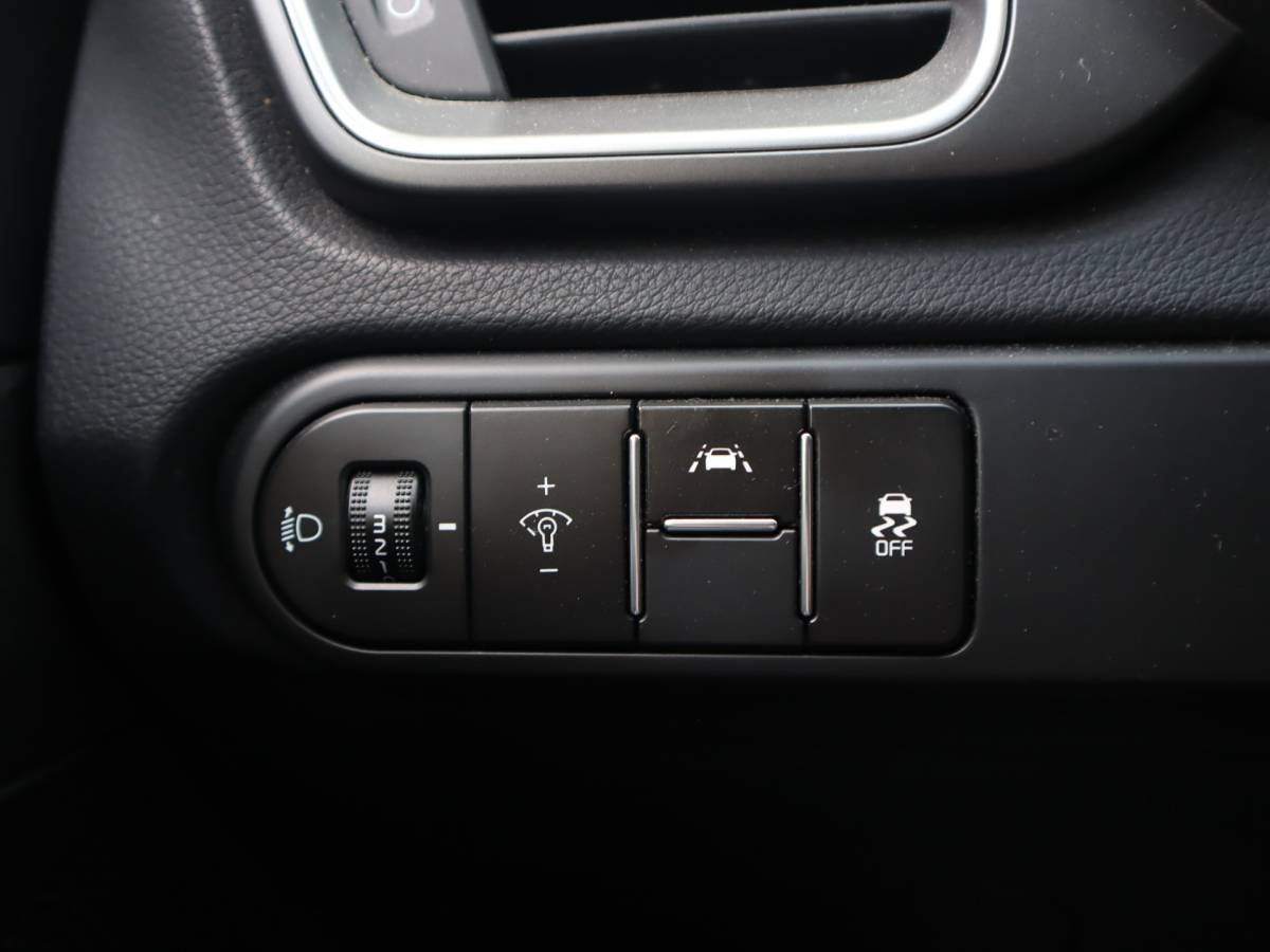 Kia Ceed Sportswagon Kia Ceed Sportswagon 1.0 T-GDi DynamicLine / Trekhaak / Camera / Carplay