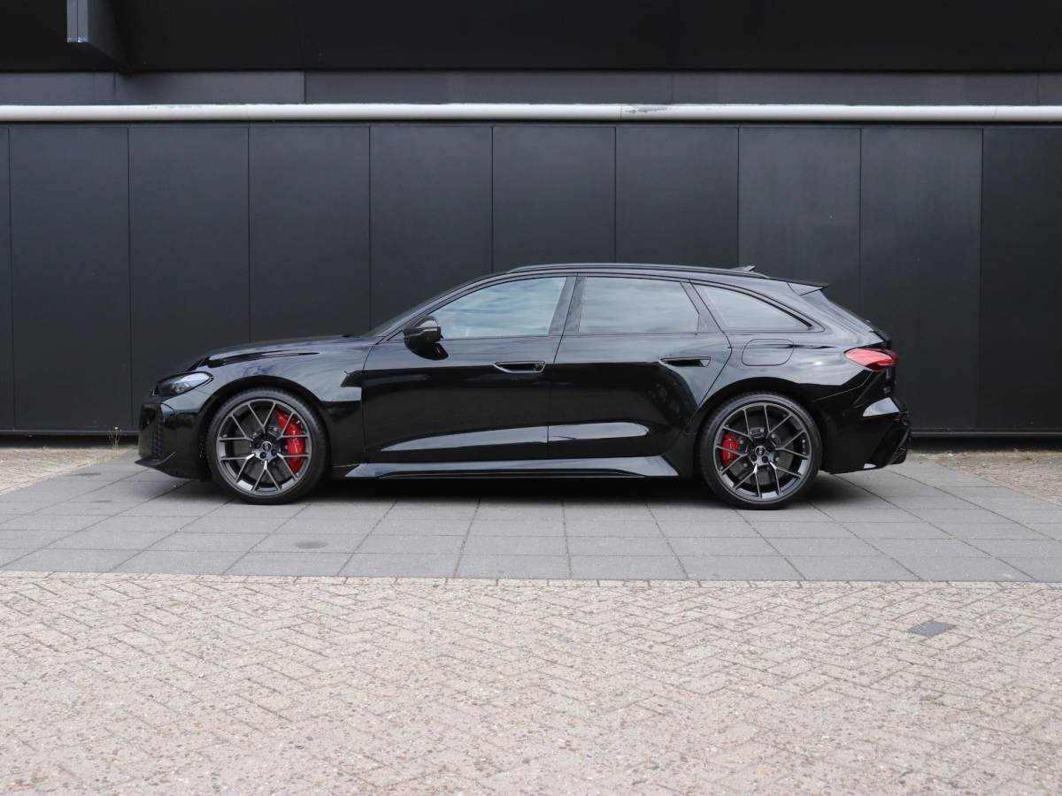 Audi RS5 Audi RS5 Avant e-hybrid quattro NIEUW !!! DIRECT LEVERBAAR | KERAMISCH | LEDER | MEMORY | B&O | 360° CAMERA | HEAD-UP | STOELVERK. | ADAPT. CRUISE | NAVI |