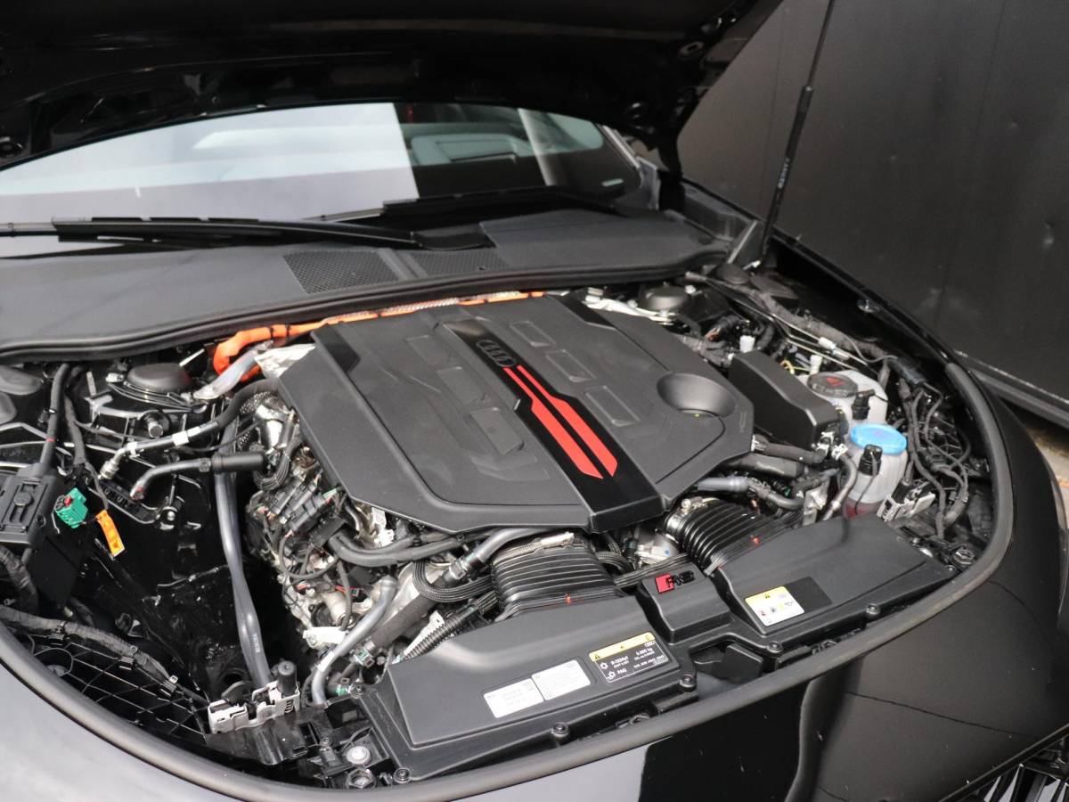 Audi RS5 Audi RS5 Avant e-hybrid quattro NIEUW !!! DIRECT LEVERBAAR | KERAMISCH | LEDER | MEMORY | B&O | 360° CAMERA | HEAD-UP | STOELVERK. | ADAPT. CRUISE | NAVI |