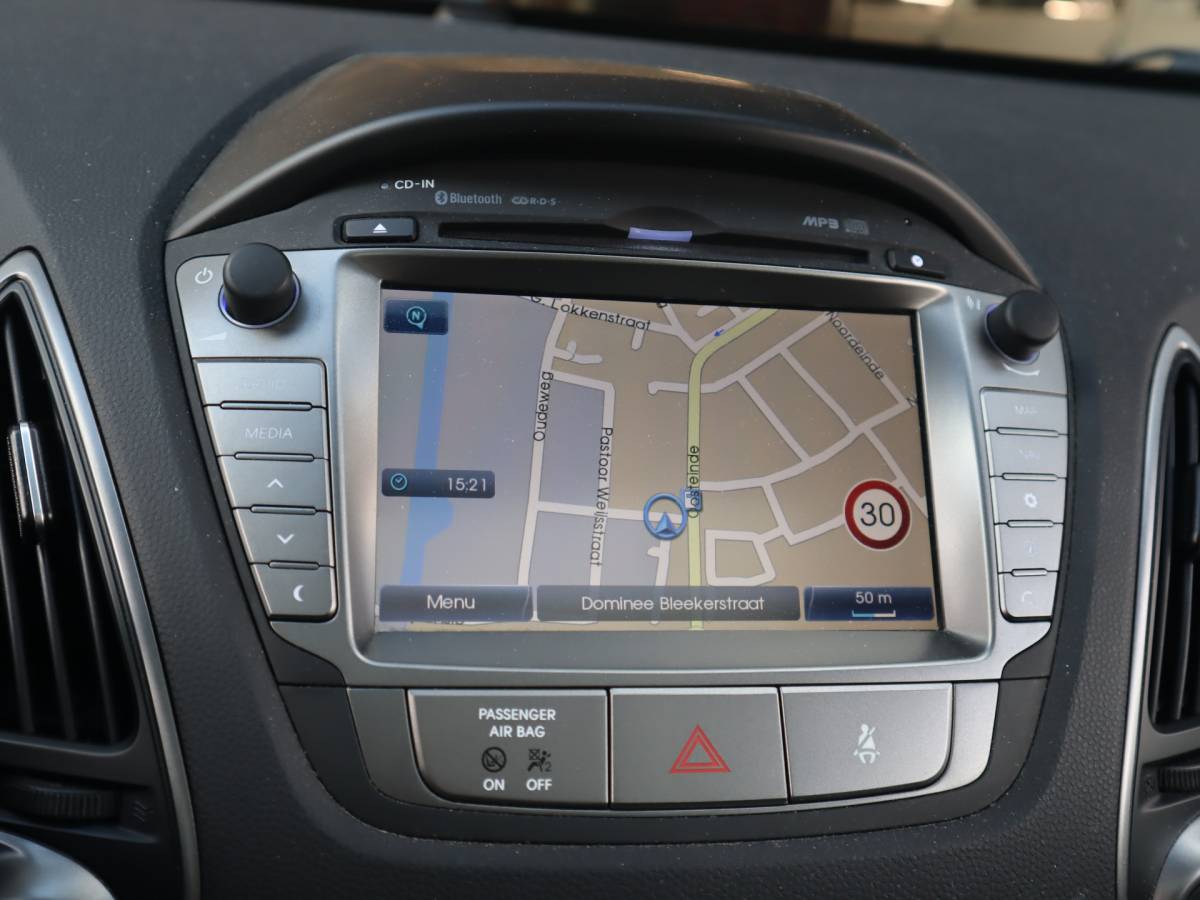 Hyundai ix35 Hyundai ix35 2.0i i-Catcher / Leder / Trekhaak / Pano / Stoelverwarming