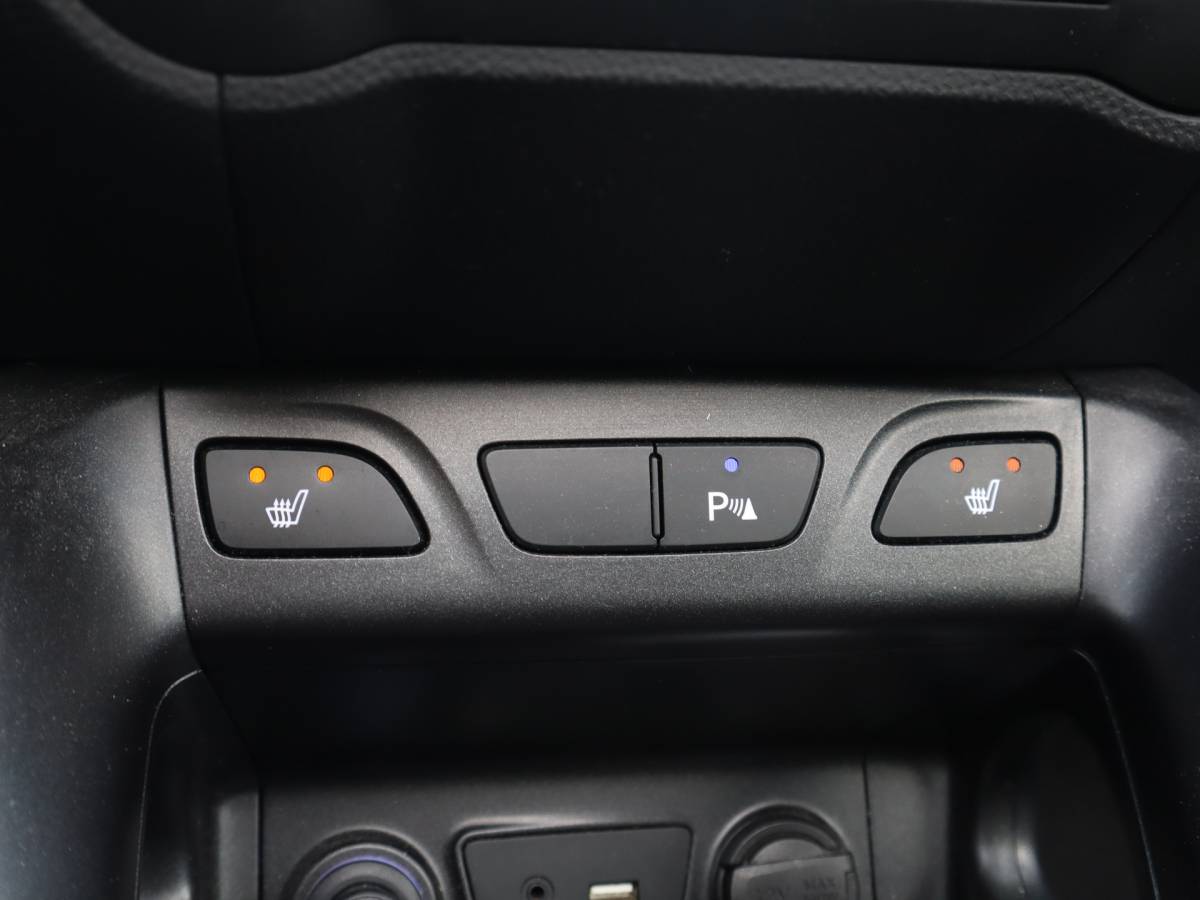 Hyundai ix35 Hyundai ix35 2.0i i-Catcher / Leder / Trekhaak / Pano / Stoelverwarming
