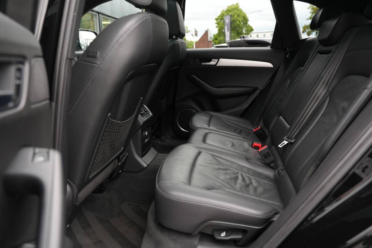 Audi Q5 Audi Q5 3.2 TFSI quattro S Edition S Line Cruise B&O Leer Elektrische Stoelen SQ5 Look