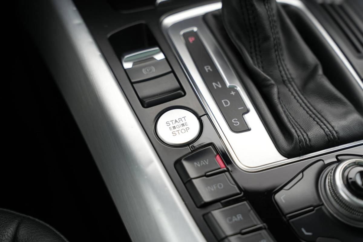 Audi Q5 Audi Q5 3.2 TFSI quattro S Edition S Line Cruise B&O Leer Elektrische Stoelen SQ5 Look