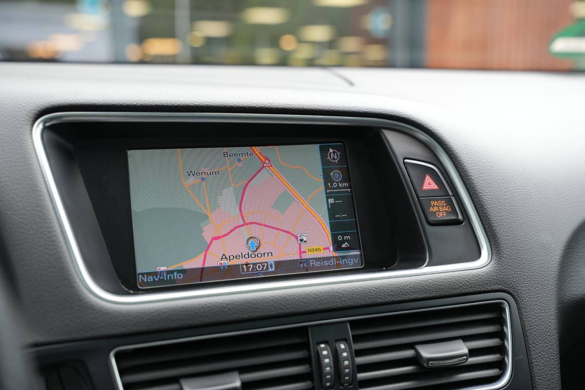 Audi Q5 Audi Q5 3.2 TFSI quattro S Edition S Line Cruise B&O Leer Elektrische Stoelen SQ5 Look