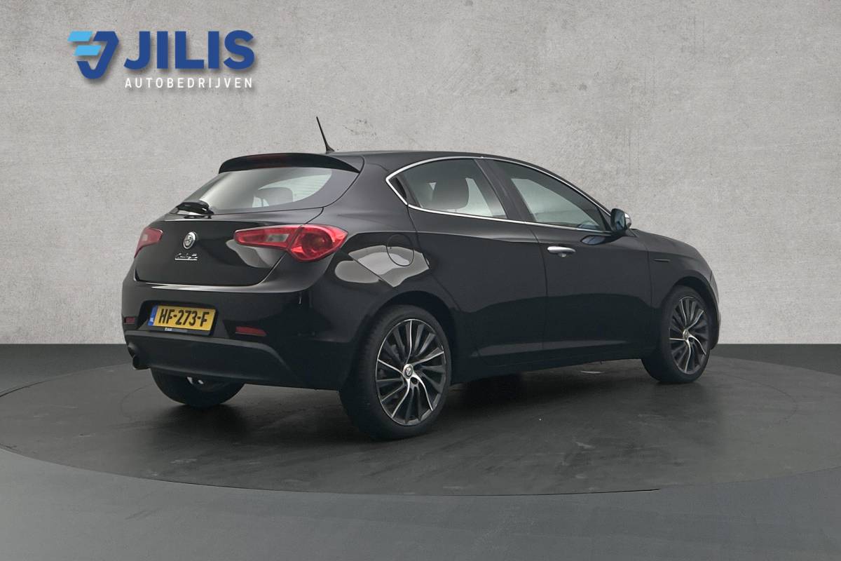 Alfa Romeo Giulietta Alfa Romeo Giulietta 1.4 T Distinctive | Cruise control | LED koplampen | Airco